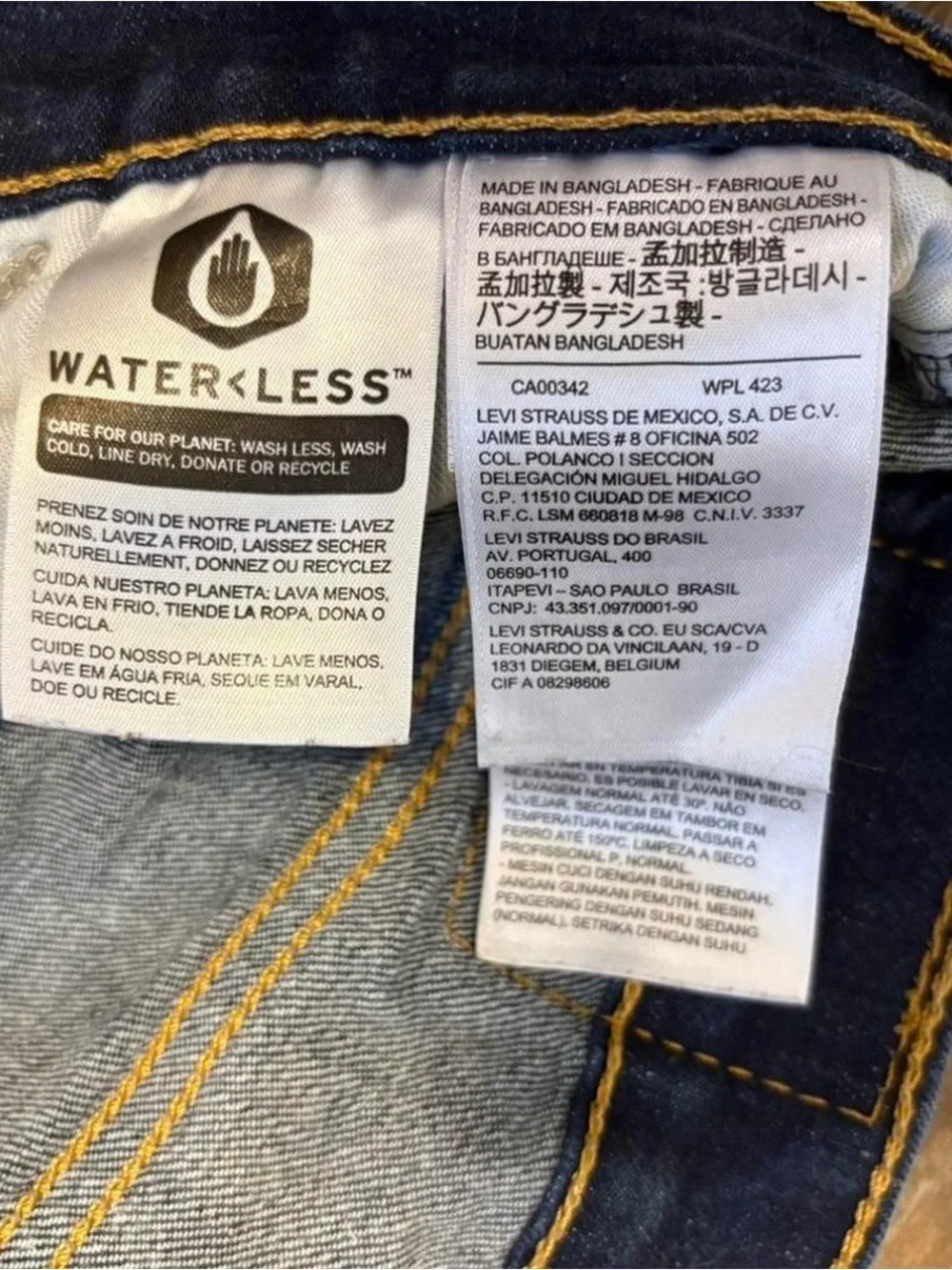 Levis levi’s 502